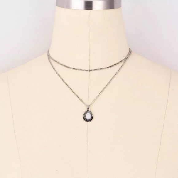 “Soulmate” Moonstone Gem Layered Indie Necklace - Picture 7 of 8